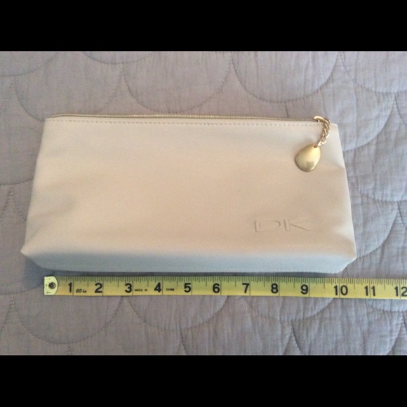DKNY Cosmetic Bag New - Picture 3 of 8